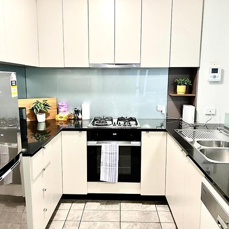 Readyset Apartments At Sentinel メルボルン エクステリア 写真