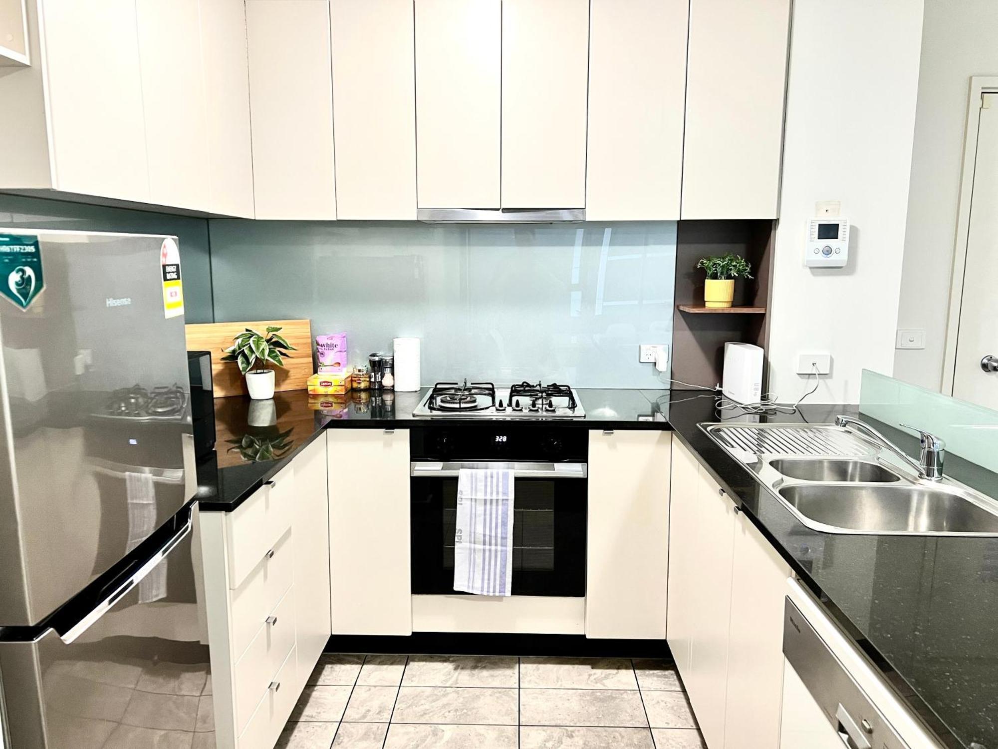 Readyset Apartments At Sentinel メルボルン エクステリア 写真