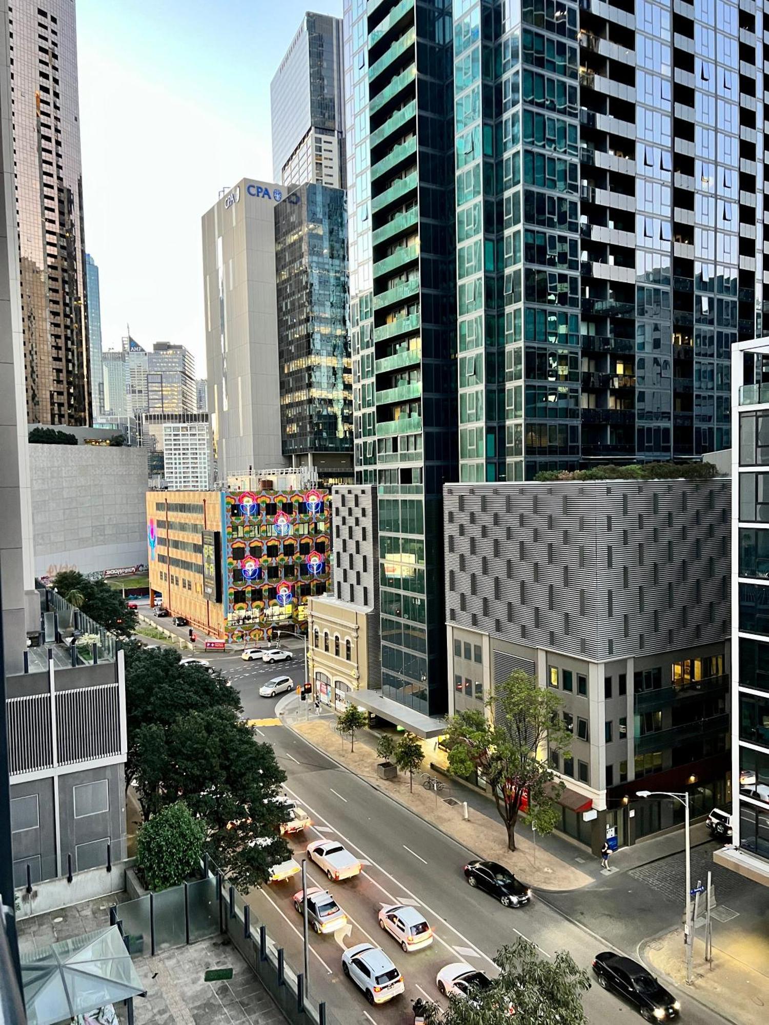 Readyset Apartments At Sentinel メルボルン エクステリア 写真