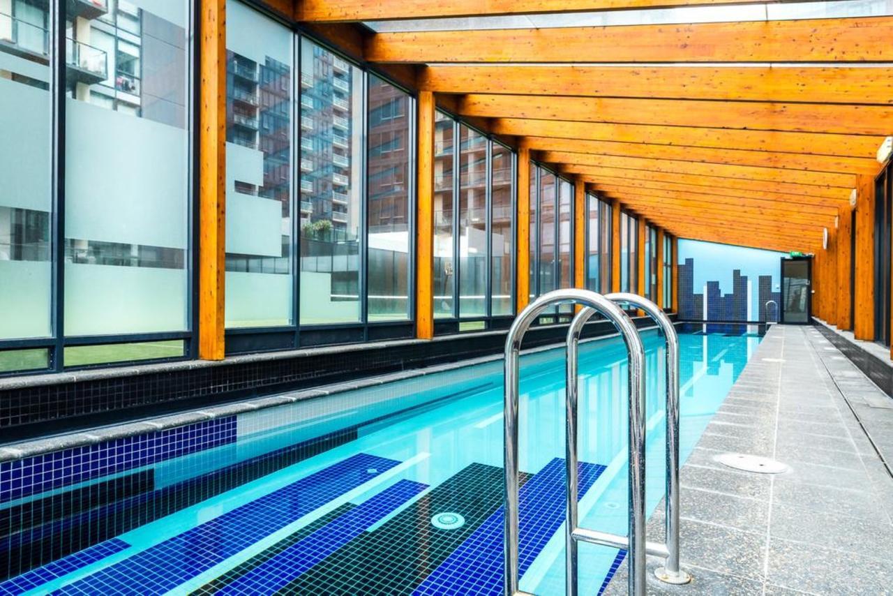 Readyset Apartments At Sentinel メルボルン エクステリア 写真