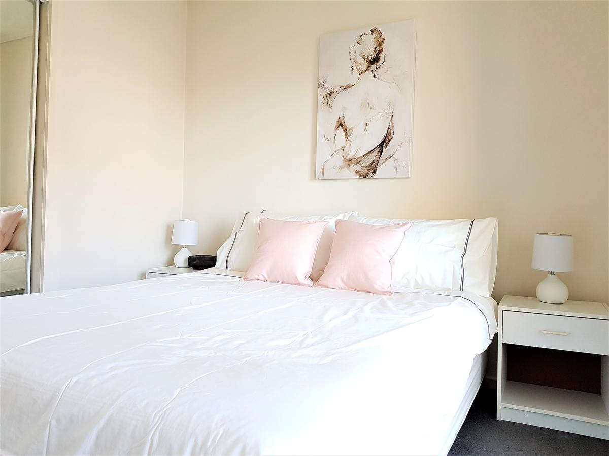 Readyset Apartments At Sentinel メルボルン エクステリア 写真