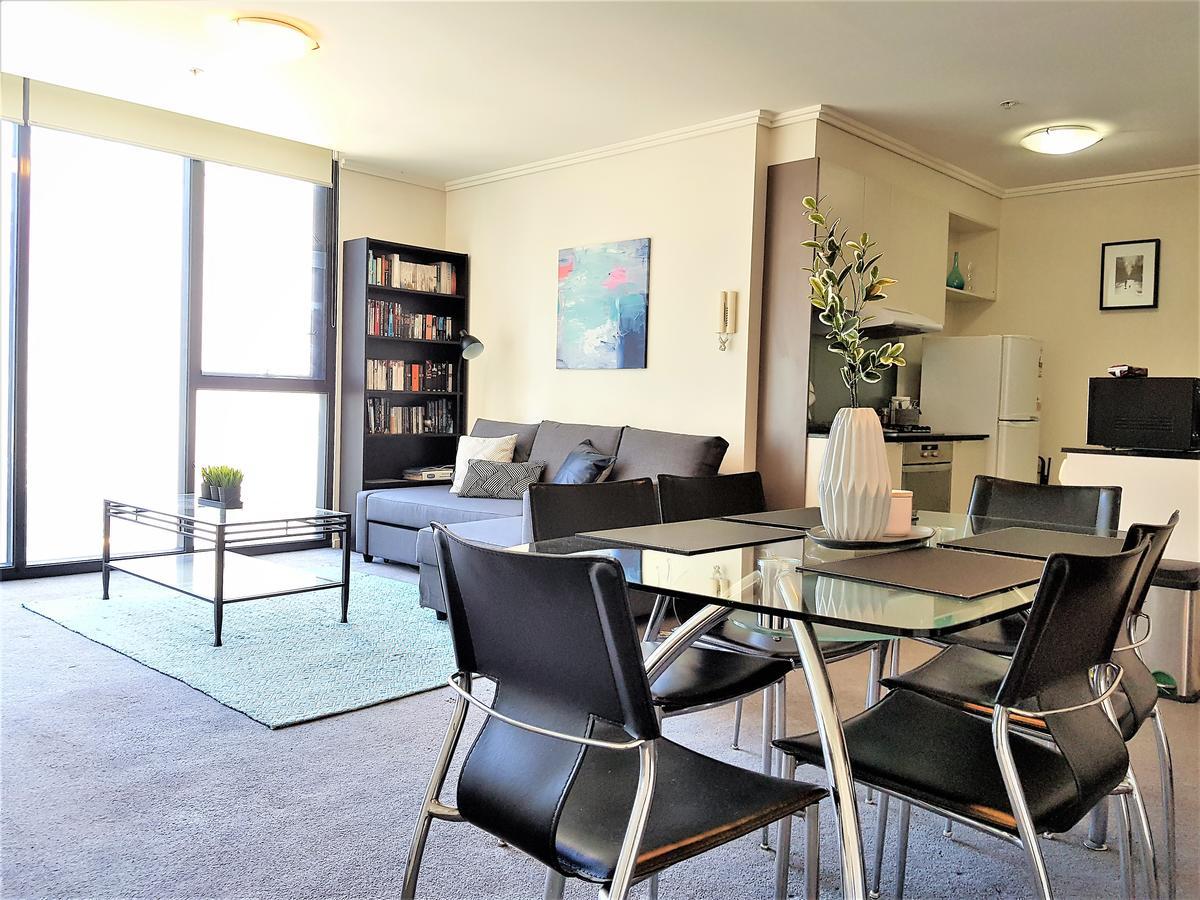 Readyset Apartments At Sentinel メルボルン エクステリア 写真